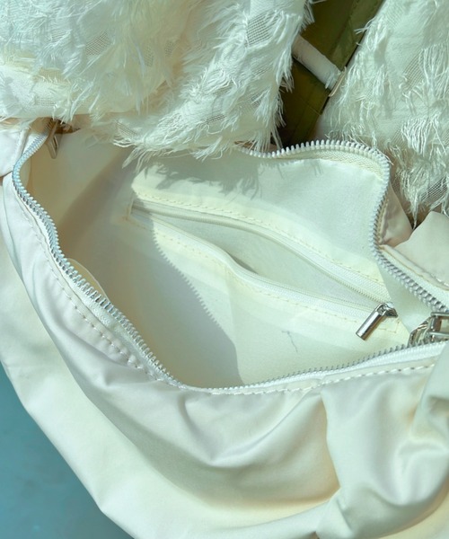 y/m（イム）の「ナイロンラウンドショルダーバッグ（ショルダーバッグ・レディース・ブラック/ホワイト・FREE）」の16枚目の写真