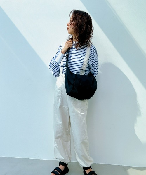 y/m（イム）の「ナイロンラウンドショルダーバッグ（ショルダーバッグ・レディース・ブラック/ホワイト・FREE）」の11枚目の写真