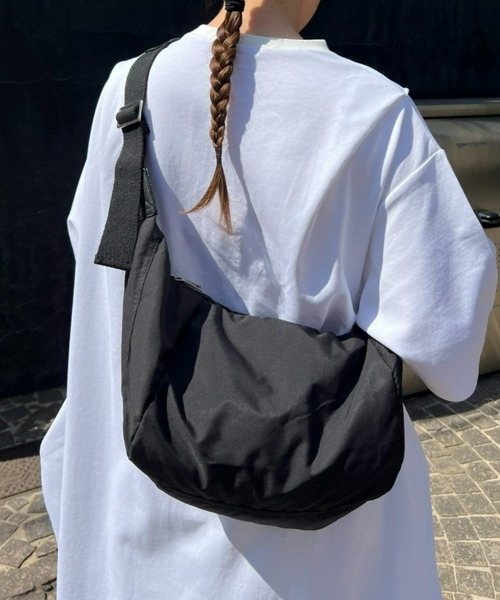 y/m（イム）の「ナイロンラウンドショルダーバッグ（ショルダーバッグ・レディース・ブラック/ホワイト・FREE）」の20枚目の写真