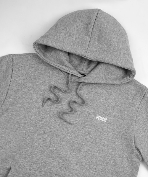 FCMM（エフシーエムエム）の「CLUB ESSENTIAL HOODIE/クラブエッセンシャルフーディー（パーカー・レディース・ワインレッド/グレー/ブラウン/アイボリー/ブラック・X-LARGE/LARGE/SMALL/MEDIUM）」の17枚目の写真