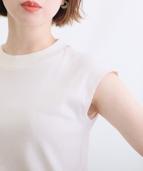 ElegChic（エレグシック）の「フレンチスリーブリブカットソー（Tシャツ/カットソー・レディース・ブラック/オフホワイト/ベージュ・M/XL/4L）」の17枚目の写真