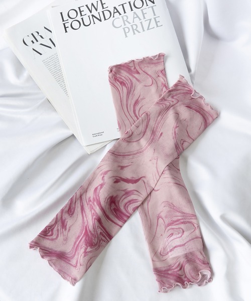 me+em select（ミームセレクト）の「※※【 ５color 】総柄マーブルシアーアームカバー ／ marble sheer arm cover（アームカバー・レディース・ミント/ピンク/グレー/ブルー/ブラック・MEDIUM）」の10枚目の写真