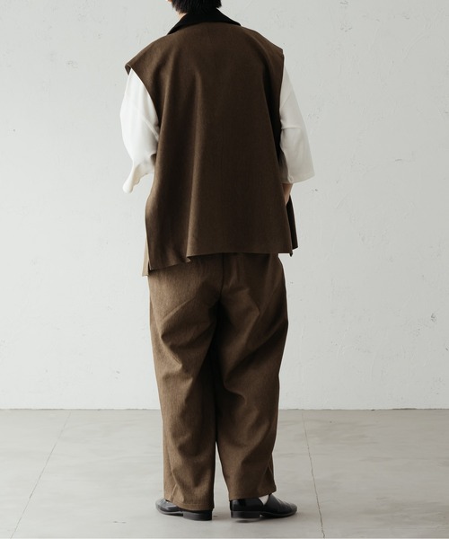 epnok(エプノック)の「ダブルレイヤードジレベスト(ベスト・メンズ・ブラック/カーキ/ベージュ・SMALL/MEDIUM/LARGE)」の8枚目の写真