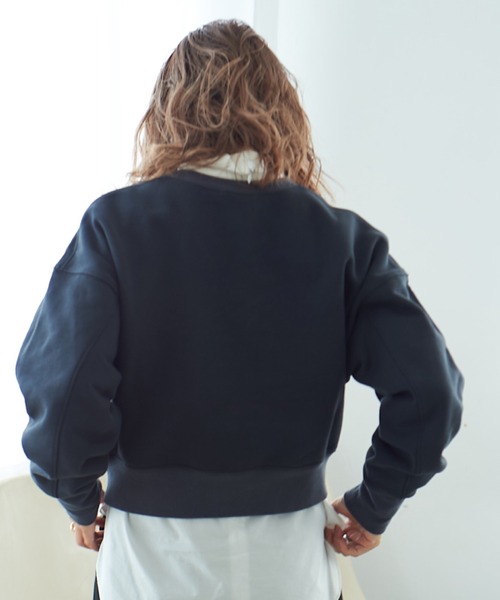 LASHIKU(ラシク)の「【LASHIKU】刺繍ロゴスウェット(スウェット・レディース・ライトグレー/ブラウン/ブラック・FREE)」の7枚目の写真