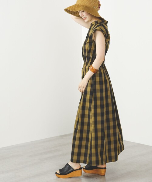BEAMS HEART（ビームスハート）の「BEAMS HEART / チェックスキッパー ロングワンピース（ワンピース・レディース・ネイビー/ブラウン・SMALL/MEDIUM）」の4枚目の写真