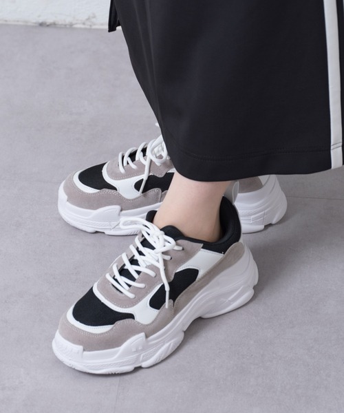 COLONY 2139（コロニートゥーワンスリーナイン）の「厚底スニーカー（スニーカー・レディース・ブラック/ブラック系その他/ホワイト・SMALL/MEDIUM/LARGE）」の3枚目の写真