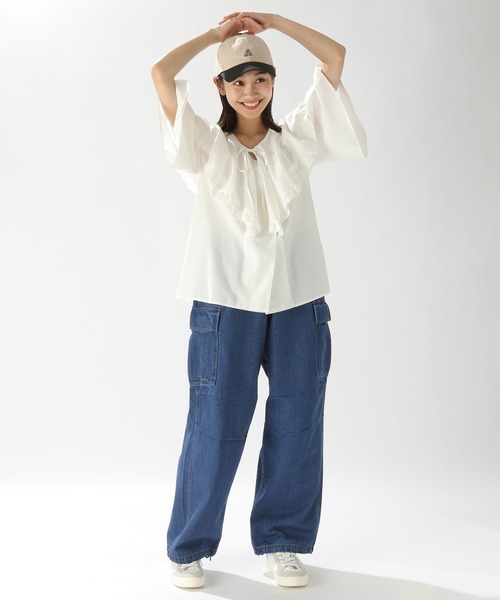 niko and...（ニコアンド）の「ラッフルカラー２WAYフレアブラウス（シャツ/ブラウス・レディース・オフホワイト/チャコール/ラベンダー・MEDIUM/LARGE）」の4枚目の写真