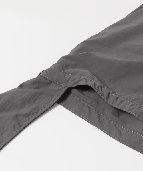 URBAN RESEARCH DOORS(アーバンリサーチドアーズ)の「20周年ロゴプリントショルダーバッグ(ショルダーバッグ・メンズ・チャコールグレー/オフホワイト/パープル/ブラック・-)」の7枚目の写真