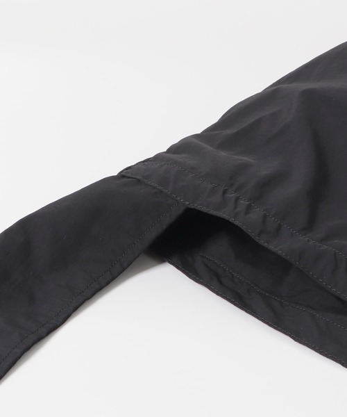 URBAN RESEARCH DOORS(アーバンリサーチドアーズ)の「20周年ロゴプリントショルダーバッグ(ショルダーバッグ・メンズ・チャコールグレー/オフホワイト/パープル/ブラック・-)」の16枚目の写真