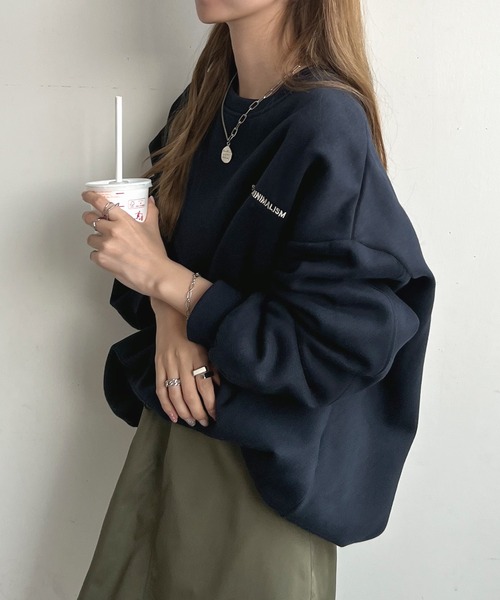 Futier land（フューティアランド）の「さりげないロゴが目を惹いてカワイイ！バック刺繍ロゴBIGトレーナー（スウェット・レディース・ネイビー/グレー/ホワイト/パープル・FREE）」の20枚目の写真