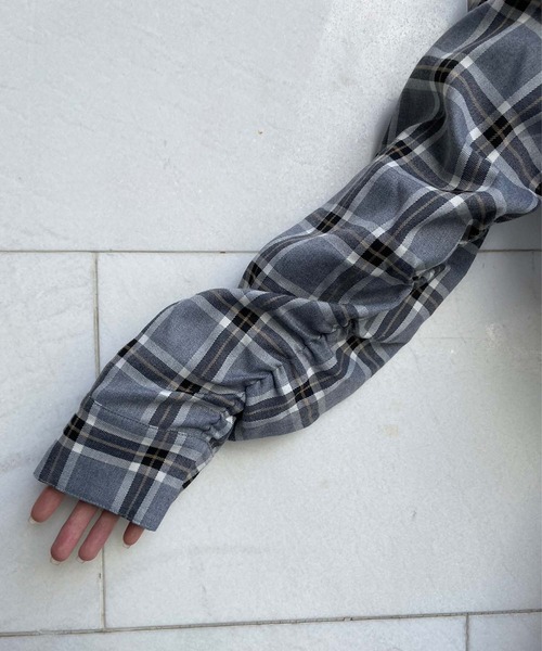 ENVYM(アンビー)の「ネクタイシャツ(シャツ/ブラウス・レディース・グレー/ベージュ/ホワイト・FREE)」の17枚目の写真