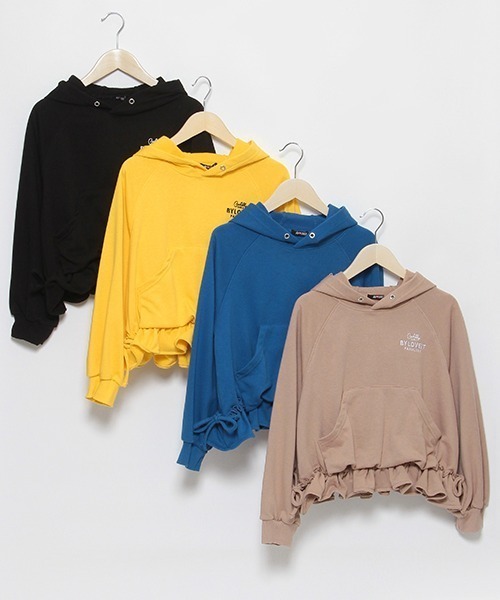 by LOVEiT(バイラビット)の「裾フリル袖ふっくらプルオーバー(パーカー・キッズ・ブラック/ブルー/ベージュ/イエロー・140cm/150cm/160cm/130cm/120cm)」の10枚目の写真
