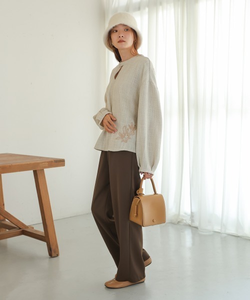 Bab(バブ)の「前後2WAY刺繍ブラウス(シャツ/ブラウス・レディース・ブラウン/ブラック/ホワイト系その他・M)」の21枚目の写真
