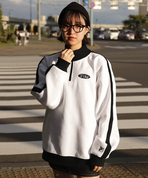 FILA（フィラ）の「【別注】【FILA】 袖サイドラインオーバー ワンポイントロゴハーフジップスウェット（スウェット・レディース・杢グレー/ブラック/オートミール/ホワイト・MEDIUM/X-LARGE/LARGE）」の17枚目の写真