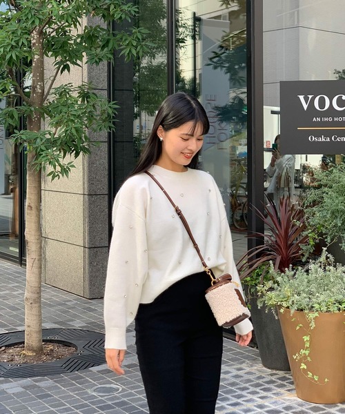 Fit more(フィットモア)の「【ZOZO限定商品】ビジューフェザーニット(ニット/セーター・レディース・ホワイト/ブラック/グレー・FREE)」の21枚目の写真