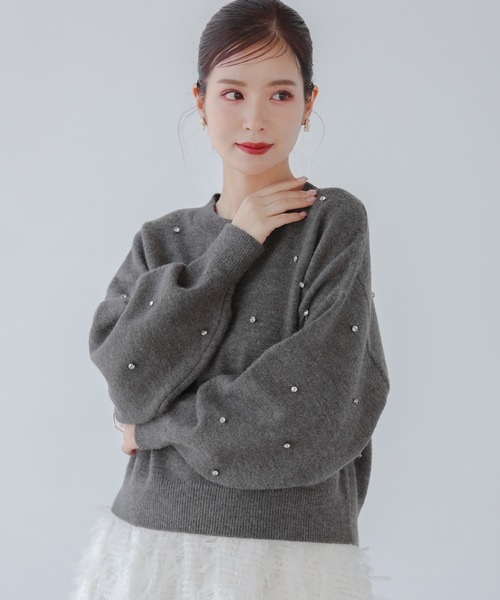 Fit more(フィットモア)の「【ZOZO限定商品】ビジューフェザーニット(ニット/セーター・レディース・ホワイト/ブラック/グレー・FREE)」の5枚目の写真