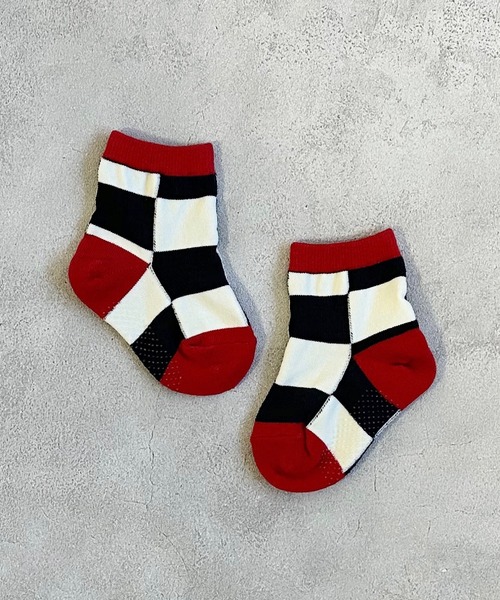MARKEY'S(マーキーズ)の「クルーソックス/チェッカーフラッグ(9~13cm/14~18cm)(ソックス/靴下・キッズ・グリーン/チャコール/ベージュ・S/M)」の1枚目の写真