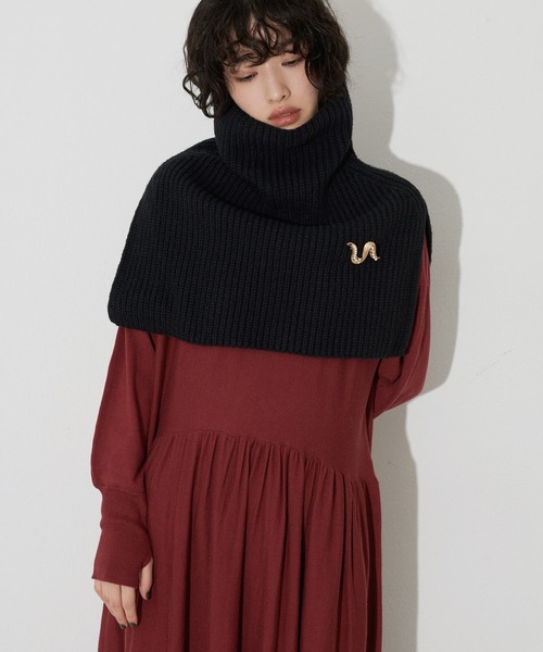 natural couture(ナチュラルクチュール)の「タートルニットケープ(ストール/ショール・レディース・アイボリー/ブラック・FREE)」の12枚目の写真