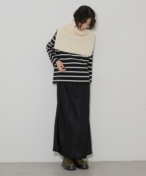 natural couture(ナチュラルクチュール)の「タートルニットケープ(ストール/ショール・レディース・アイボリー/ブラック・FREE)」の9枚目の写真