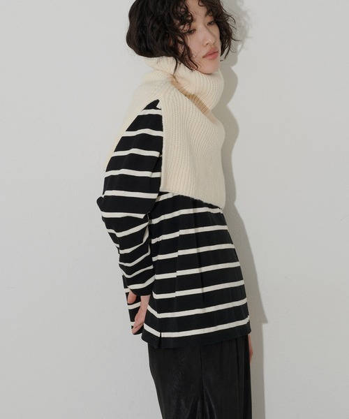 natural couture(ナチュラルクチュール)の「タートルニットケープ(ストール/ショール・レディース・アイボリー/ブラック・FREE)」の8枚目の写真