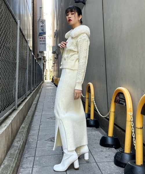 Narcissus（ナルシス）の「シャギーニットスカート/タイトスリット（スカート・レディース・ブラック/アイボリー・FREE）」の21枚目の写真