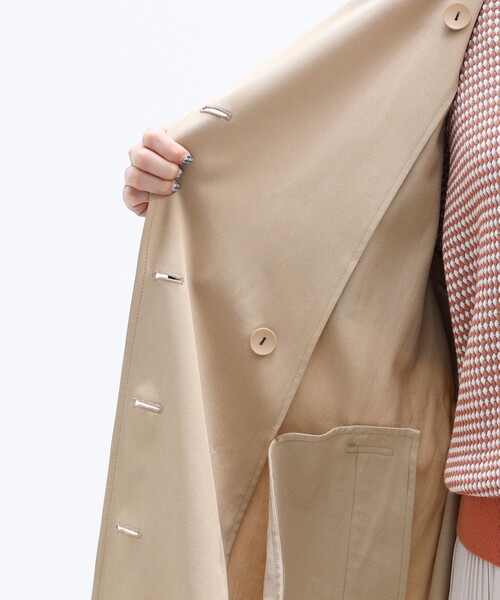 BEAMS HEART（ビームスハート）の「BEAMS HEART / オーバー トレンチコート（トレンチコート・レディース・ベージュ/ネイビー・SMALL/MEDIUM）」の21枚目の写真
