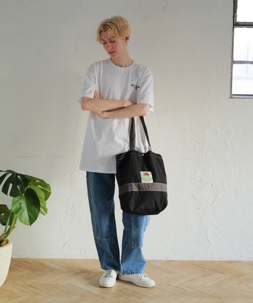 FRUIT OF THE LOOM（フルーツオブザルーム）の「NYLON TOTEBAG L / ナイロントートバッグ / カジュアル / デイリー / ジェンダーレス（トートバッグ・メンズ・ブラック/グリーン/レッド/グレー/ブルー/アイボリー/チャコールグレー/ピンク/ネイビー/杢グレー/ミント/バイオレット/オリーブ/カーキ/ブルーグレー・FREE）」の20枚目の写真