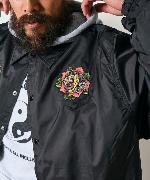 AlexanderLeeChang(アレキサンダーリーチャン)の「AlexanderLeeChang アレキサンダーリーチャン / BLC COACH JKT BARALION バカンスコラボレーションバラライオン刺繍ビッグシルエットコーチジャケット / BC-032401(ブルゾン・メンズ・ブラック/オリーブ・LARGE/X-LARGE/MEDIUM)」の4枚目の写真