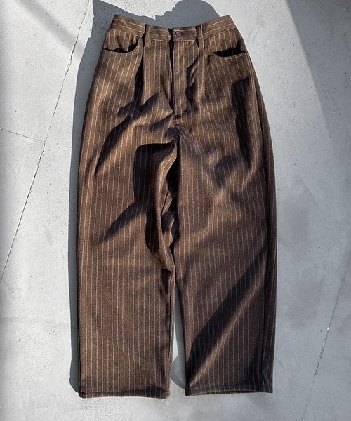 kutir(クティール)の「ストライプイージーワイドパンツ(その他パンツ・メンズ・ブラウン/チャコールグレー・SMALL/MEDIUM/LARGE)」の1枚目の写真