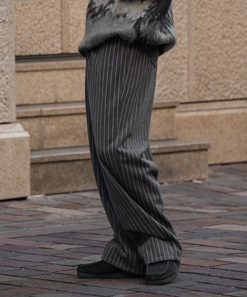 kutir(クティール)の「ストライプイージーワイドパンツ(その他パンツ・メンズ・ブラウン/チャコールグレー・SMALL/MEDIUM/LARGE)」の8枚目の写真