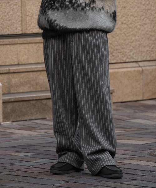 kutir(クティール)の「ストライプイージーワイドパンツ(その他パンツ・メンズ・ブラウン/チャコールグレー・SMALL/MEDIUM/LARGE)」の3枚目の写真