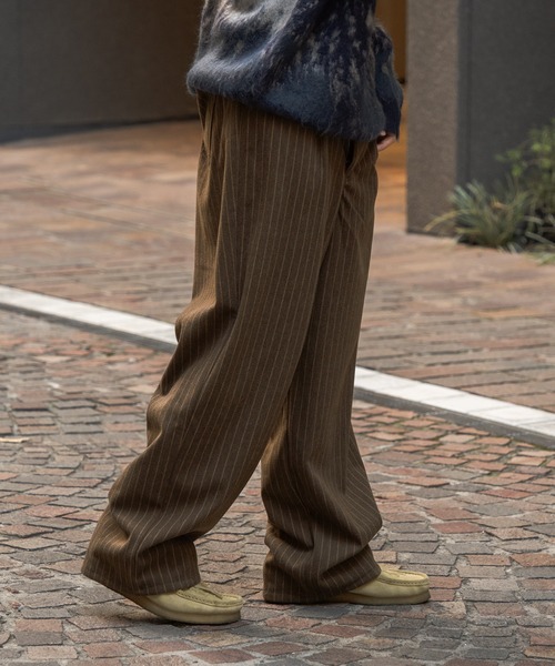 kutir(クティール)の「ストライプイージーワイドパンツ(その他パンツ・メンズ・ブラウン/チャコールグレー・SMALL/MEDIUM/LARGE)」の11枚目の写真