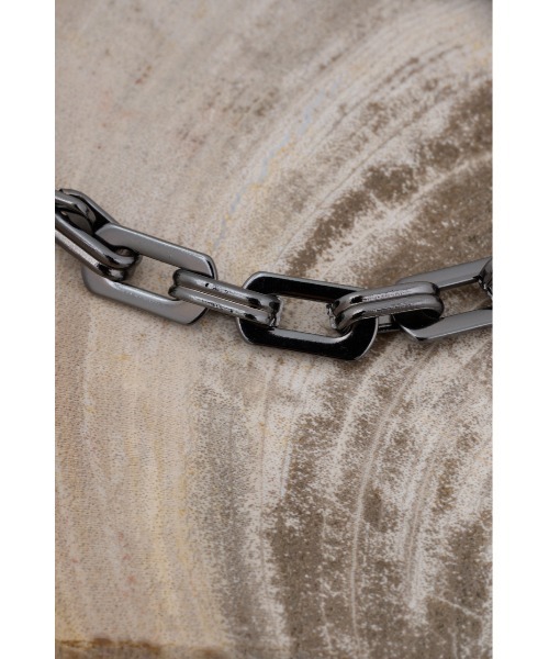 AZUL by moussy（アズールバイマウジー）の「スクエアチェーンブレスレット（ブレスレット・メンズ・シルバー/ブラック・FREE）」の7枚目の写真