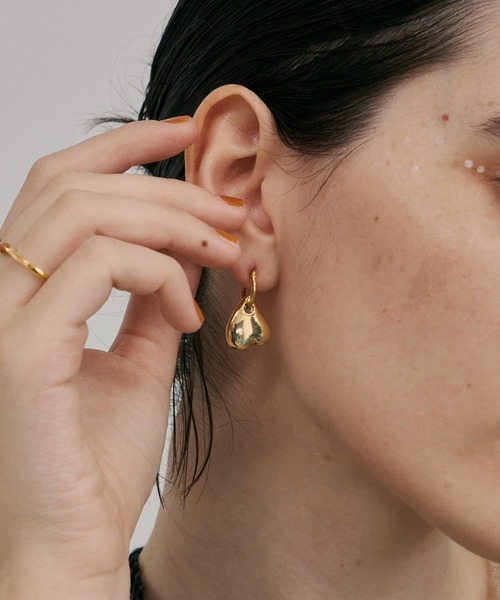 loni(ロニ)の「【金属アレルギー対応】Heart leaf mini pierce/ハートリーフミニピアス(ピアス(両耳用)・レディース・ゴールド/シルバー・FREE)」の1枚目の写真
