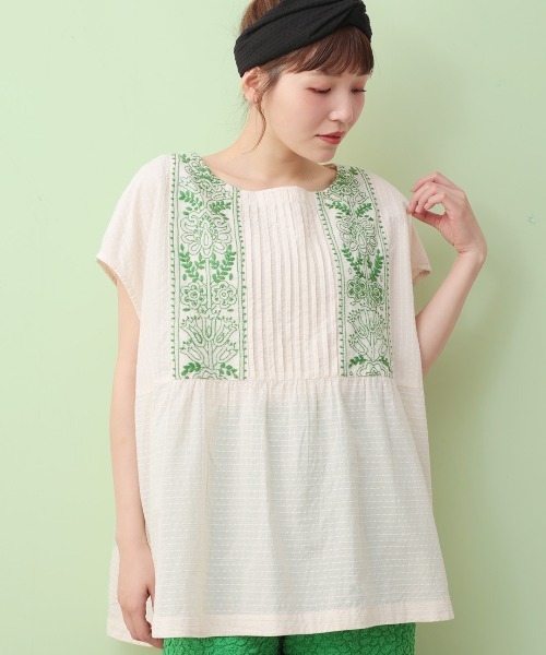 チチカカ（チチカカ）の「ラクナウ刺繍プルオーバー（シャツ/ブラウス・レディース・ブルー/イエロー/ライトベージュ・FREE）」の2枚目の写真