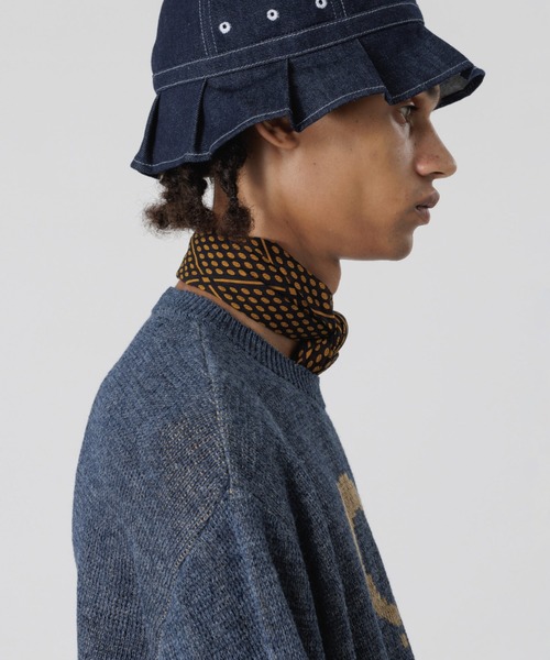 SASQUATCHfabrix.(サスクワァッチファブリックス)の「Sasquatchfabrix./サスクワッチファブリックス/“PEACEFUL” SILK SCARF 24SS-GOA-002(バンダナ/スカーフ・メンズ・レッド/モスグリーン/ネイビー・F)」の5枚目の写真