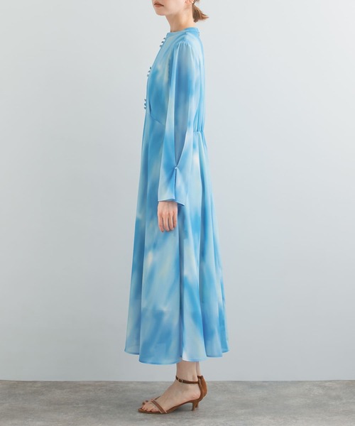 URBAN RESEARCH ROSSO WOMEN(アーバンリサーチ ロッソ)の「カラーグラデーションプリントワンピース(ワンピース・レディース・イエロー系その他/ブルー系その他・FREE)」の18枚目の写真