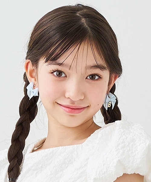 by LOVEiT(バイラビット)の「リボンイヤリング(イヤリング・キッズ・ホワイト/ピンク/ブルー・FREE)」の1枚目の写真