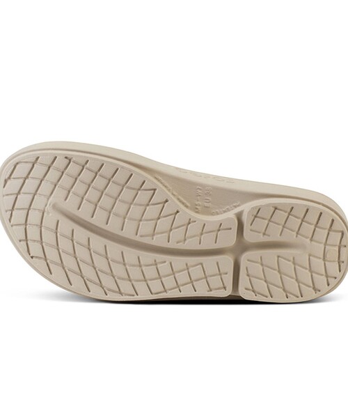 OOFOS(ウーフォス)の「【OOFOS/ウーフォス】OOriginal(サンダル・レディース・グレー/ベビーピンク/ブラック/ベージュ/ライトグレー・25/24/23)」の17枚目の写真