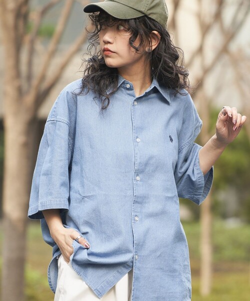 PUBLUX（パブリュクス）の「U.S.POLO ASSN./ユーエスポロアッスン 別注 ワンポイント刺繍デニムショートスリーブシャツ/デニムシャツ/ユニセックス(限定展開)（シャツ/ブラウス・メンズ・ブラック/サックスブルー/インディゴブルー・SMALL/MEDIUM/LARGE）」の16枚目の写真