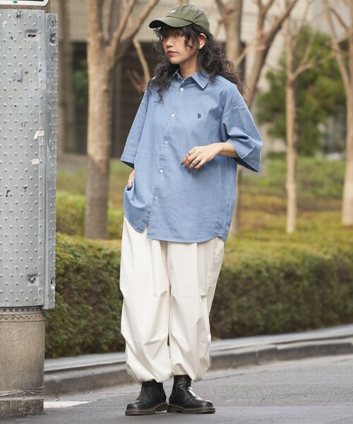 PUBLUX（パブリュクス）の「U.S.POLO ASSN./ユーエスポロアッスン 別注 ワンポイント刺繍デニムショートスリーブシャツ/デニムシャツ/ユニセックス(限定展開)（シャツ/ブラウス・メンズ・ブラック/サックスブルー/インディゴブルー・SMALL/MEDIUM/LARGE）」の19枚目の写真