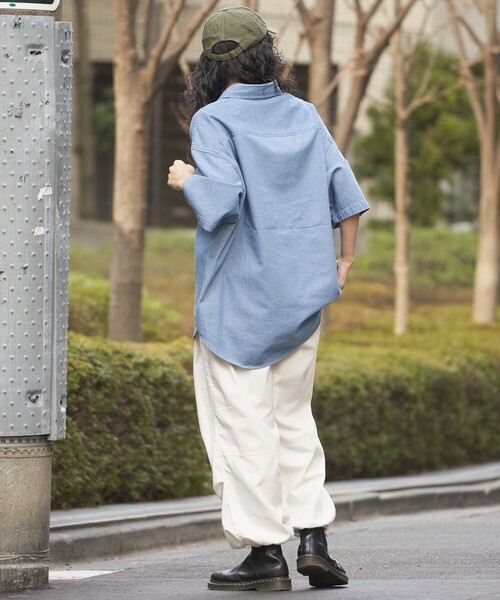 PUBLUX（パブリュクス）の「U.S.POLO ASSN./ユーエスポロアッスン 別注 ワンポイント刺繍デニムショートスリーブシャツ/デニムシャツ/ユニセックス(限定展開)（シャツ/ブラウス・メンズ・ブラック/サックスブルー/インディゴブルー・SMALL/MEDIUM/LARGE）」の21枚目の写真