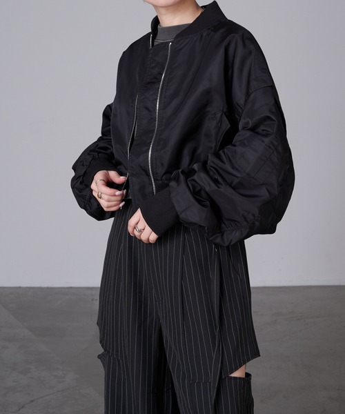 RAY CASSIN（レイカズン）の「ショート丈MA-1（MA-1・レディース・グレー/アイボリー/ブラック・FREE）」の16枚目の写真