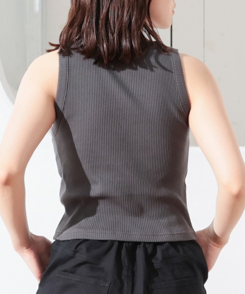 Honeys（ハニーズ）の「カップ付きアメスリタンクトップ（タンクトップ・レディース・グリーン/ホワイト/ブラック/オレンジ/スミクロ/ブルー/ブラウン/オートミール・L/M/S）」の21枚目の写真