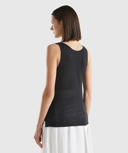 BENETTON (UNITED COLORS OF BENETTON)（ベネトンユナイテッドカラーズオブベネトン）の「リネン100%サイドスリット入りタンクトップ（タンクトップ・レディース・ピンクベージュ/ブラック/カーキ/イエロー・XX-SMALL/X-SMALL/SMALL/MEDIUM）」の6枚目の写真