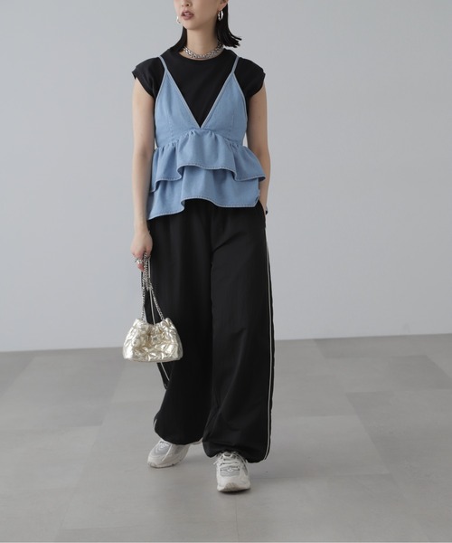 FREE'S MART（フリーズマート）の「◆デニムフリルキャミソール（ベスト・レディース・ワンウォッシュ/ライトインディゴブルー・FREE）」の11枚目の写真