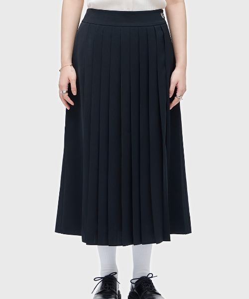 FRED PERRY(フレッドペリー)の「Pleated Skirt(スカート・レディース・ブラック・8)」の4枚目の写真