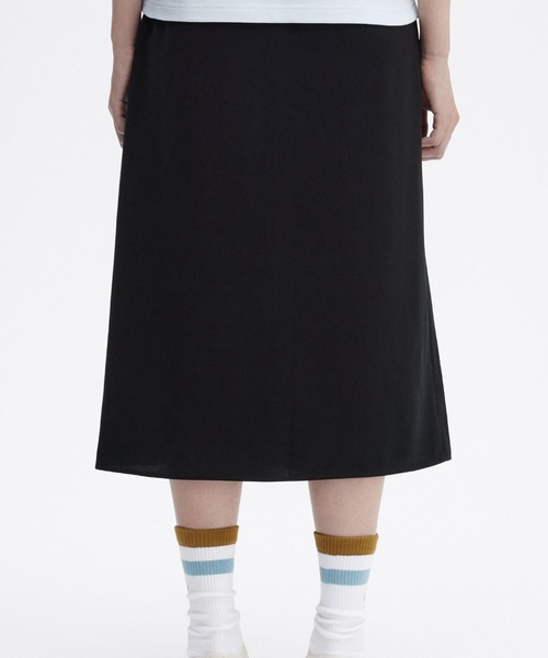 FRED PERRY(フレッドペリー)の「Pleated Skirt(スカート・レディース・ブラック・8)」の9枚目の写真
