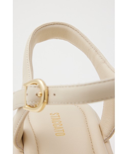 STACCATO（スタッカート）の「パフィーバウムライクソールサンダル（サンダル・レディース・ホワイト/シルバー・23.5cm/24cm/24.5cm/23cm/22.5cm）」の21枚目の写真