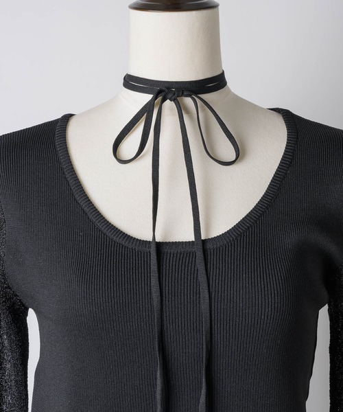 VIOLETTA（ヴィオレッタ）の「チョーカー付きシアードッキングリブニット（ニット/セーター・レディース・ホワイト/ブラック/ブルー/レッド・FREE）」の13枚目の写真
